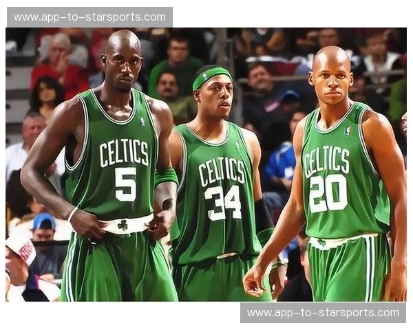 绿军之盾撞击萨城之火：当传统豪门遇上最快进攻，谁才是赛场真正的统治者？